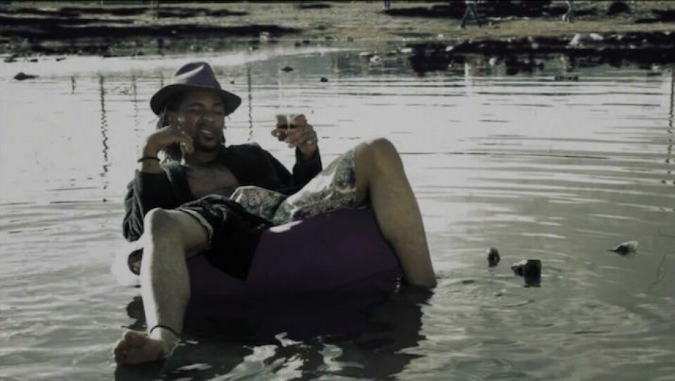 Premiere: Grimey Cape Town Noise Rap In Dookoom's 'Kak Stirvy'