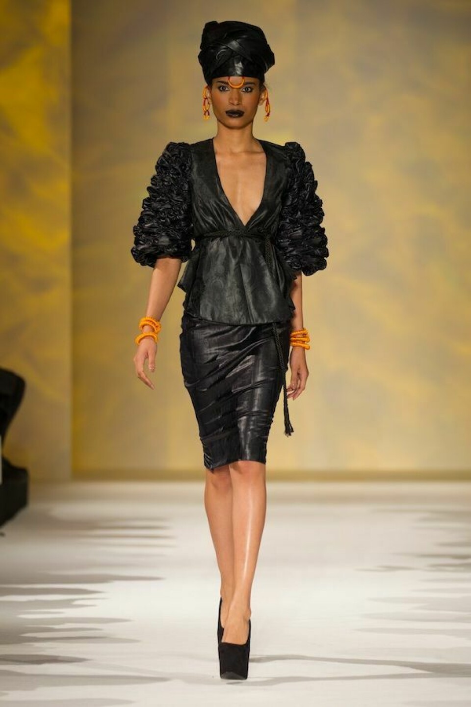 Prêt-À-Poundo: Black Fashion Week Paris - Adama Paris