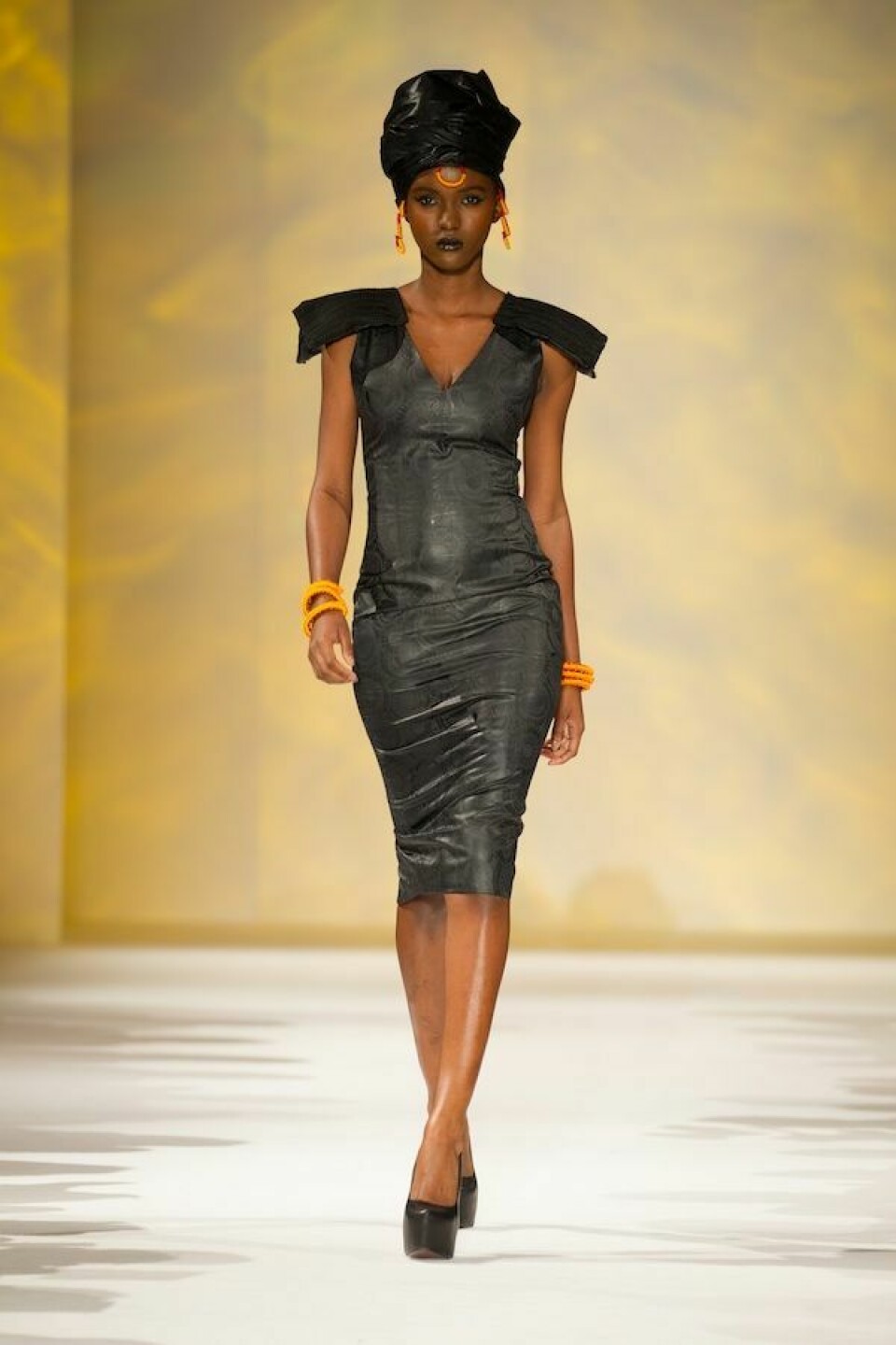 Prêt-À-Poundo: Black Fashion Week Paris - Adama Paris