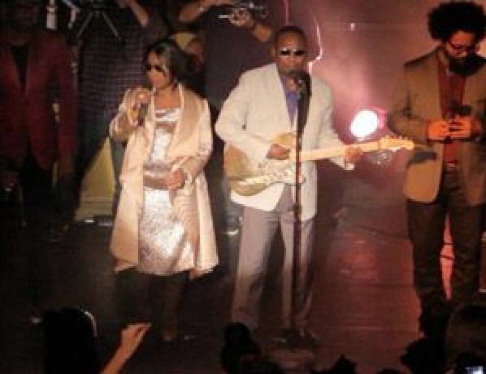 Okayafrica TV: On The Set of Amadou & Mariam's 'Wily Kataso' Shoot Okayafrica TV: On The Set of Amadou & Mariam's 'Wily Kataso' Shoot