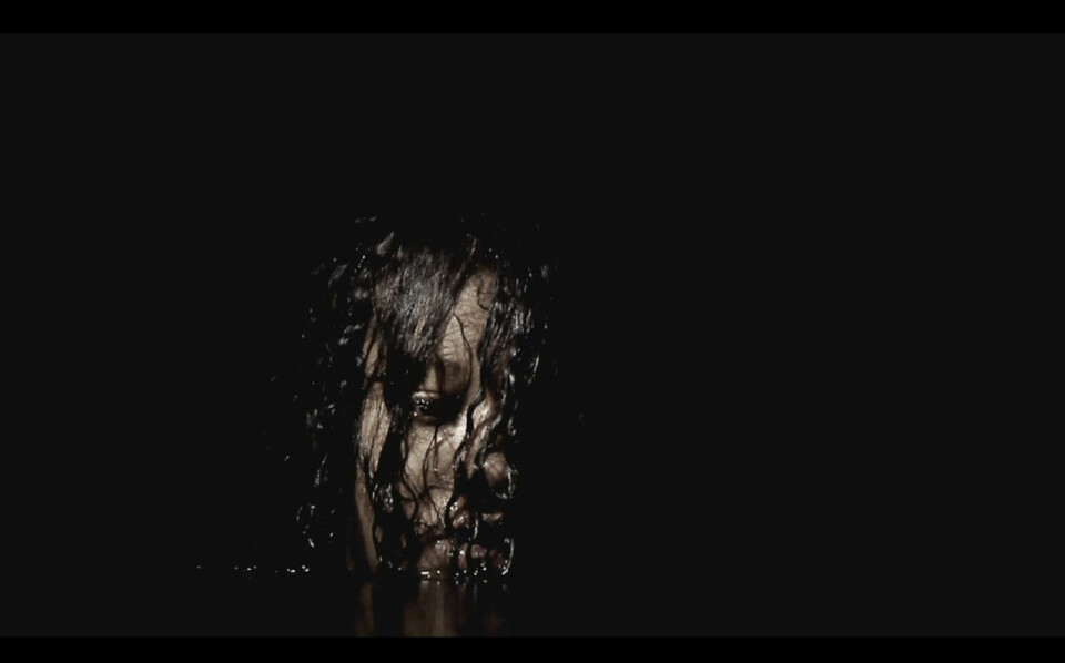 Video: Mirel Wagner 'To The Bone' Video: Mirel Wagner 'To The Bone'