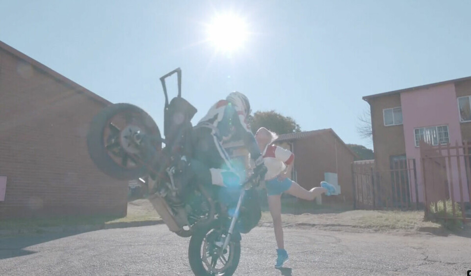 Video: Die Antwoord 'Baby's On Fire' Video: Die Antwoord 'Baby's On Fire'