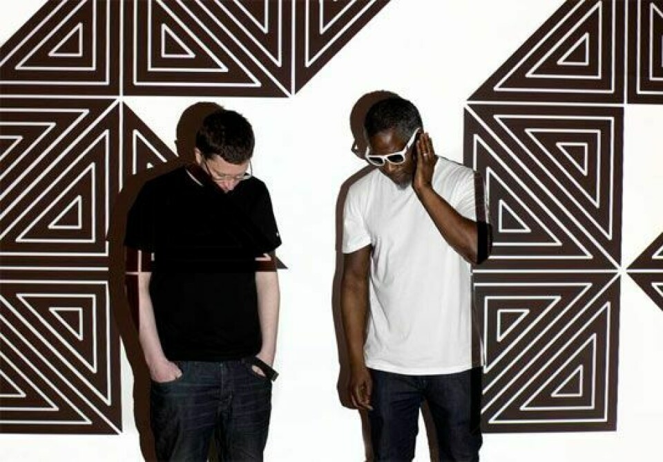 Video: Africa Hitech 'Out In The Streets' Video: Africa Hitech 'Out In The Streets'