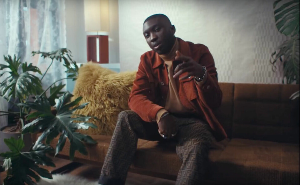 Watch the Music Video for Odunsi (The Engine's) 'Tipsy' Featuring RAYE Watch the Music Video for Odunsi (The Engine's) 'Tipsy' Featuring RAYE