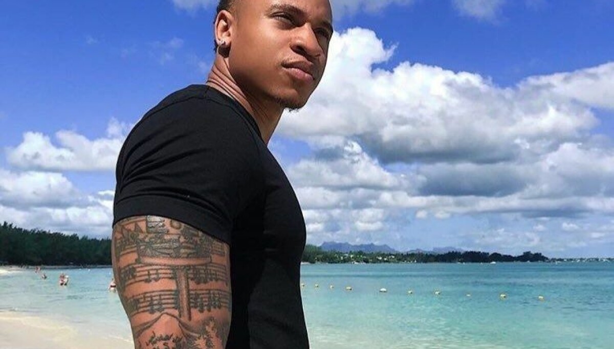Rotimi Mohawk Rotimi Is Set To Star in Mauritius-Shot Romantic Comedy 'Singleholic ...