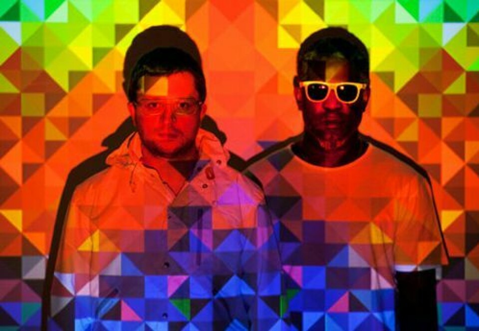 Tracka De Day: Africa Hitech 'How Does It Make You Feel' Tracka De Day: Africa Hitech 'How Does It Make You Feel'