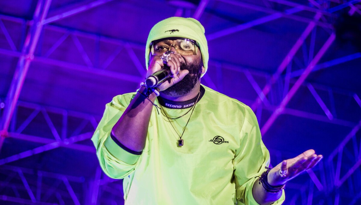 This Clip of Sjava Bringing Out His Mother on Stage Will Make You Shed ...