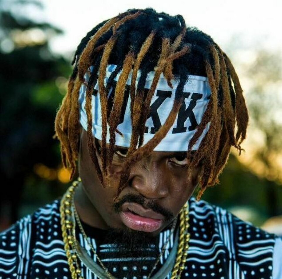 Watch Boyznbucks Member Stilo Magolide's Summertime Video For 'All On Me' Watch Boyznbucks Member Stilo Magolide's Summertime Video For 'All On Me'