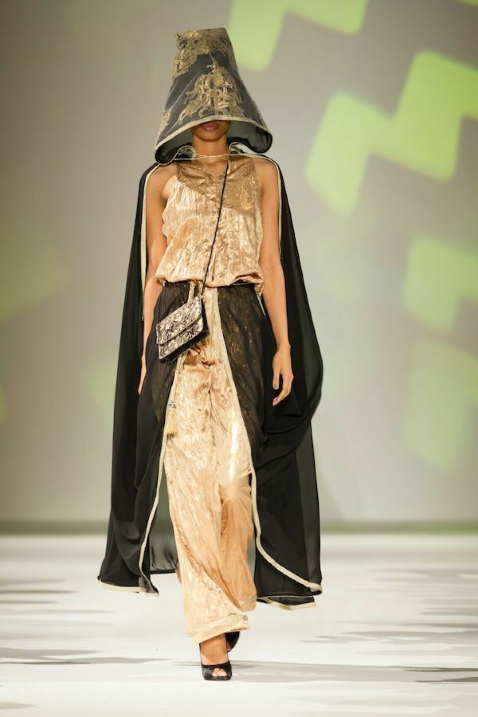 Prêt-À-Poundo: Black Fashion Week Paris - Jamila Laqfir
