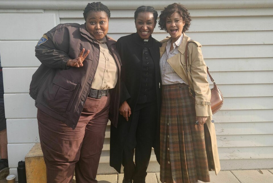“It was pleasant to work with Jenna, Thandiwe, and Unati. I got to share moments between takes with Thandiwe and Unati, having conversations with them.” A picture of Nigerian actress Ashionye Raccah poses between Thandie Newton and South African actress Luyanda Unati Lewis-Nyawo.